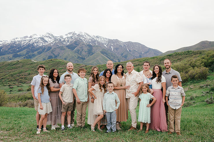 Large Families Photo 9